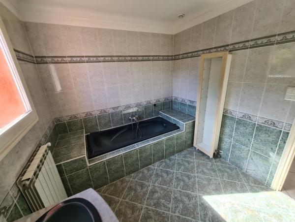 Location Maison 5 pièces Bouc-Bel-Air (13320) - au calme avec piscine