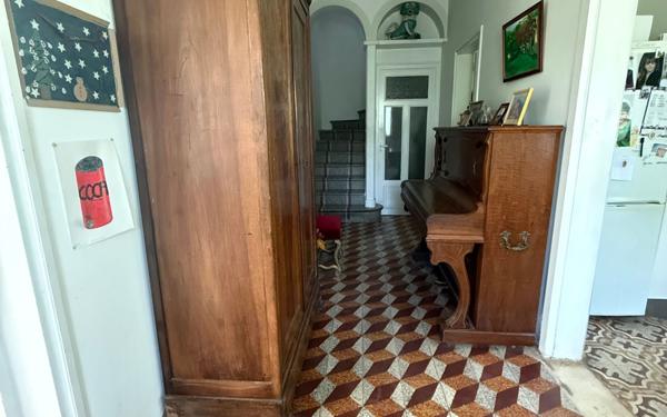 Maison à vendre    6 pièces •  Pézenas