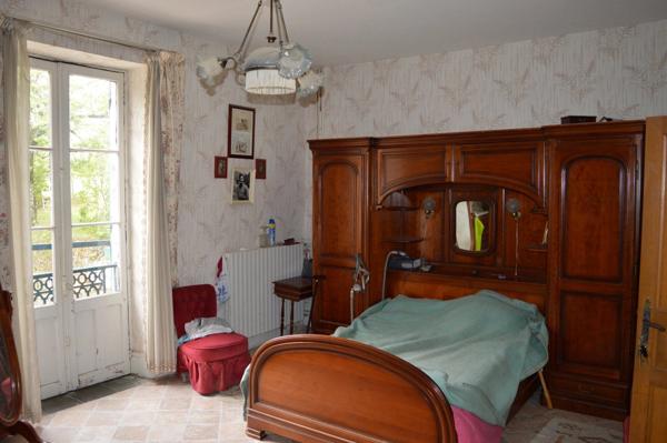 Sensation de liberté pour cette magnifique propriété, approprié pour gîte ou auberge.