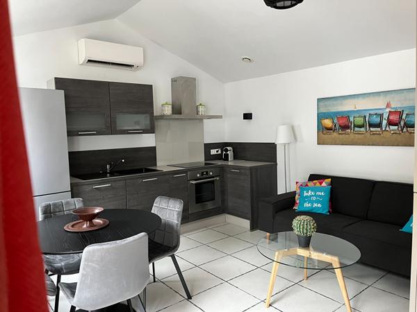Maison entre mer et forêt avec piscine