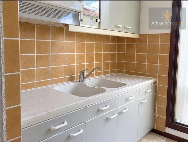 Vente                                                      Appartement
                        
                     2 pièces                      44 m2                     à La Seyne-sur-Mer