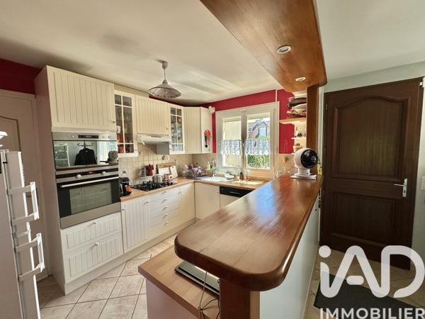 Maison à vendre 5 pièces 120 m² Saint-Arnoult-en-Yvelines