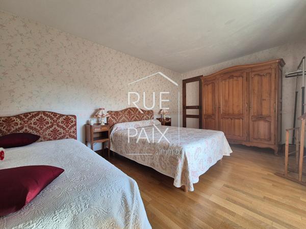 86200 LOUDUN Maison Loudun 6 pièce(s) 169 m2