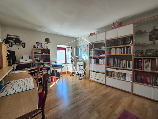 86200 LOUDUN Maison Loudun 6 pièce(s) 169 m2