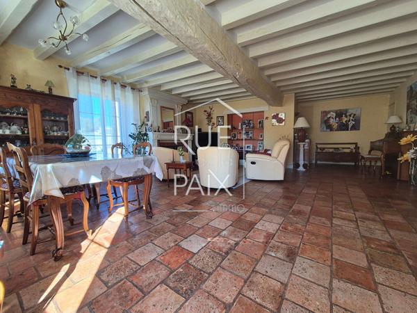 86200 LOUDUN Maison Loudun 6 pièce(s) 169 m2