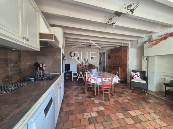 86200 LOUDUN Maison Loudun 6 pièce(s) 169 m2