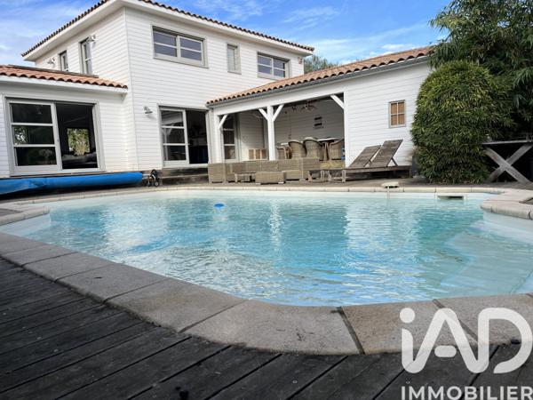 Maison à vendre 6 pièces 168 m² Villeneuve-de-la-Raho