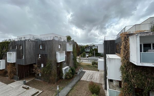 Appartement à vendre    3 pièces • 63,94 m2 Pessac