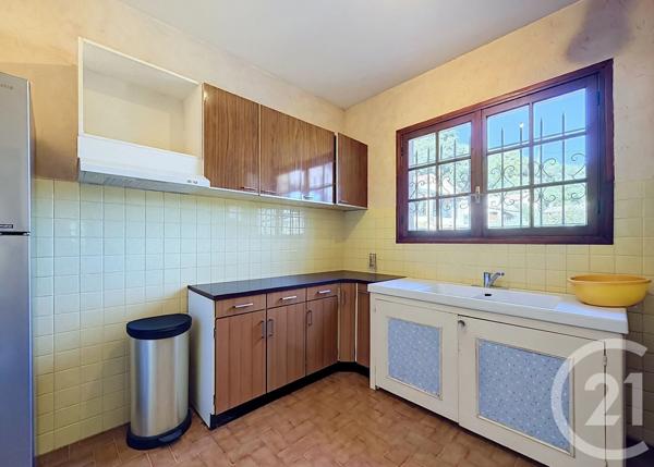 Maison à vendre  6 pièces - 154,40 m 2   CAGNES SUR MER  - 06