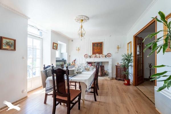 Maison à vendre 165 000 € Mirambeau 5 p 155 m² DPE G