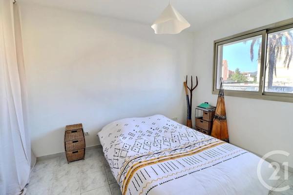 Appartement T2 à vendre  2 pièces - 39,93 m 2   ST RAPHAEL  - 83