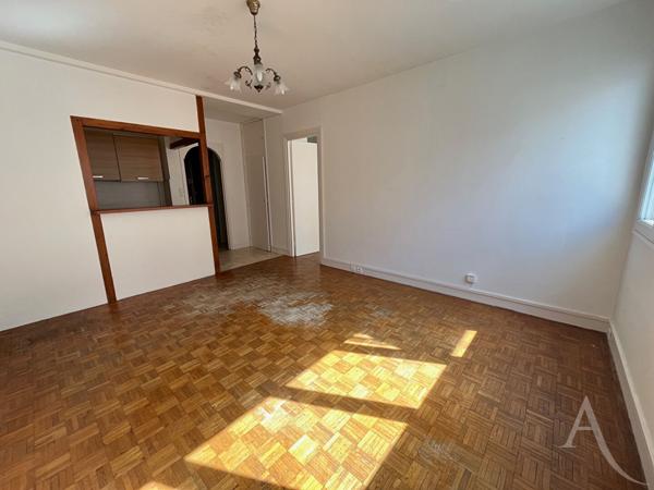 Appartement Mantes La Jolie 2 pièce(s) 41.48 m2, centre ville.