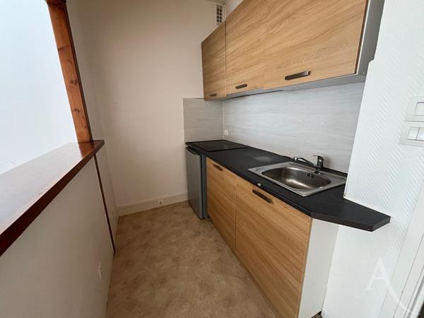 Appartement Mantes La Jolie 2 pièce(s) 41.48 m2, centre ville.