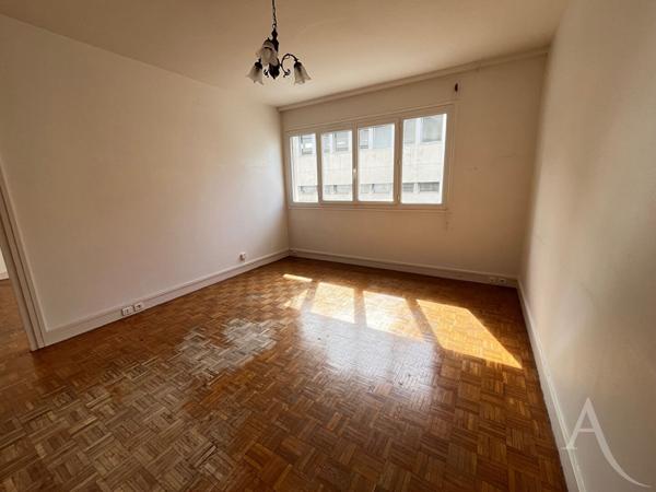 Appartement Mantes La Jolie 2 pièce(s) 41.48 m2, centre ville.