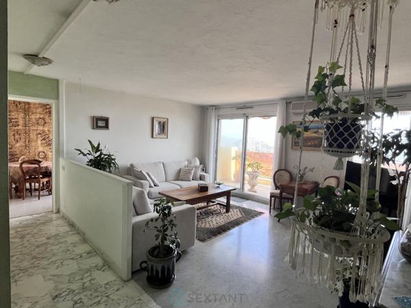 Appartement avec vue exceptionnelle de Nice jusqu'au Cap d'Antibes