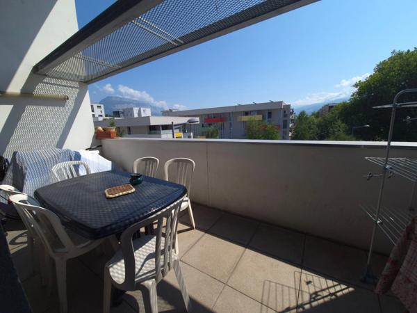 Appartement T5 en duplex avec terrasse et vue montagne – Calme, lumière et verdure – Grenoble