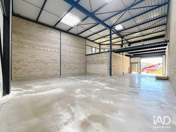 Location local d’activité 252 m² Saint-Pierre-du-Perray