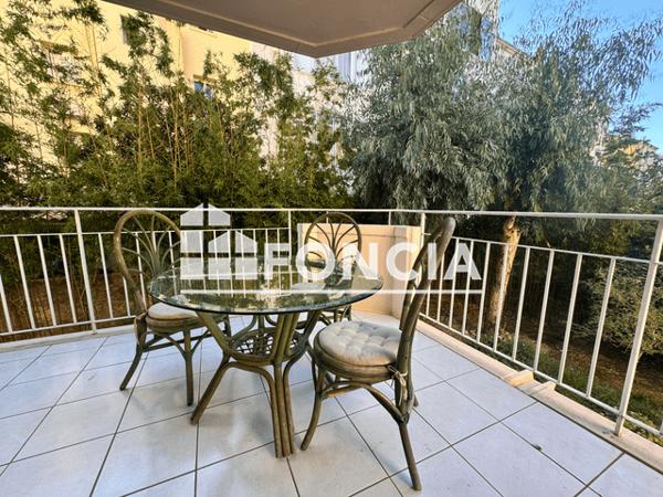 Location Appartement 3 pièces 71.09 m² - 11 RUE LEON GAUTIER Hyeres Les Palmiers 83400