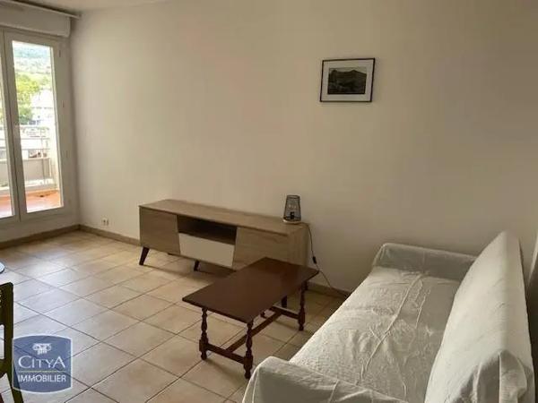 Appartement à louer 2 pièces 36.57m² Le Tampon (97430)
