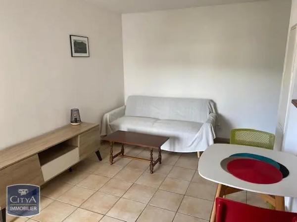 Appartement à louer 2 pièces 36.57m² Le Tampon (97430)