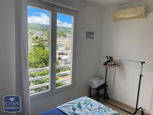 Appartement à louer 2 pièces 36.57m² Le Tampon (97430)