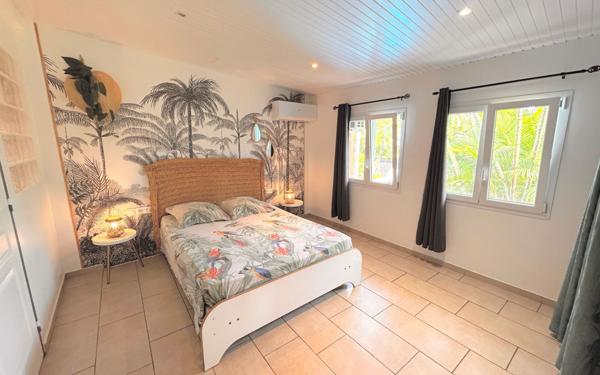 Maison à vendre    9 pièces • 192 m2 Sainte-Anne