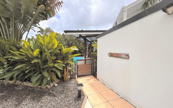 Maison à vendre    9 pièces • 192 m2 Sainte-Anne