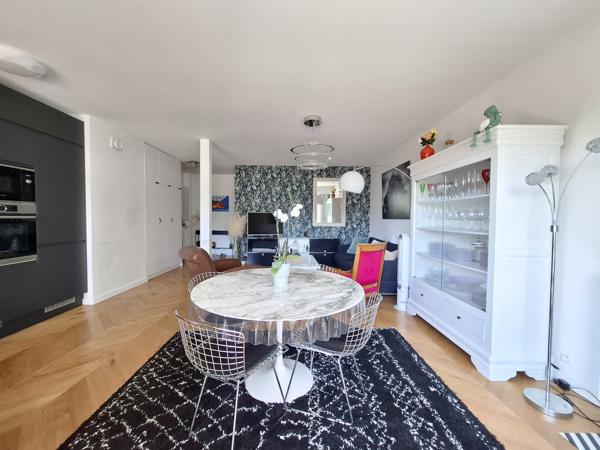Appartement
         3 pièces
        - 74 m² Exclusivité 700 000 € *