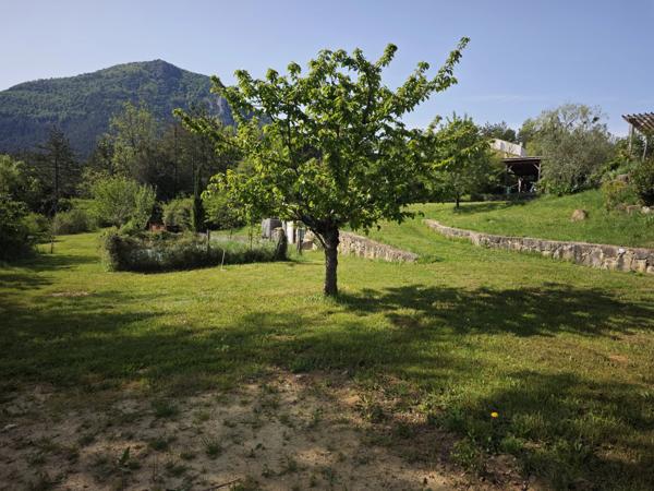 Belle villa plain pied sur un beau terrain