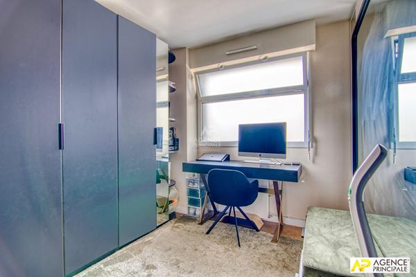 Versailles Notre-Dame Appartement 4 pièces 69.45 m² carrez avec terrasse de 27 m² €770 000 ** - Référence 27784