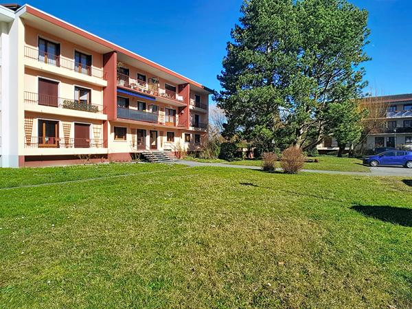 BONS EN CHABLAIS  Appartement de Type 3  de 68 m² avec parking et cave  - proche gare Leman Express