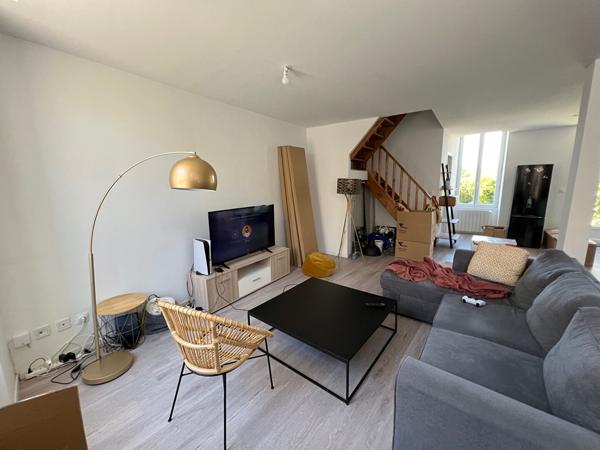Jolie maison de ville située à Déols avec jardin