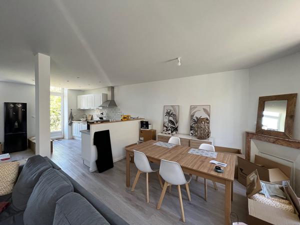 Jolie maison de ville située à Déols avec jardin
