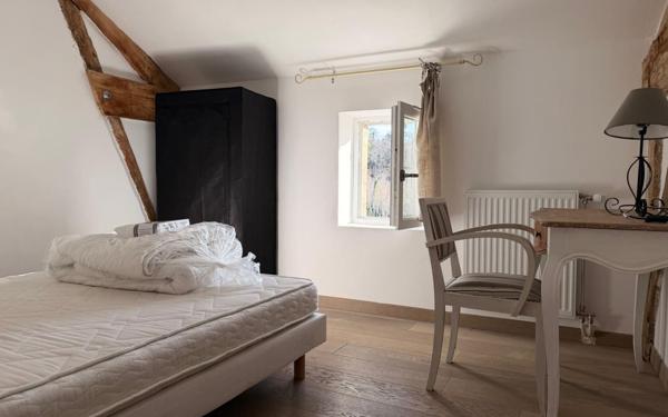 Maison à louer    4 pièces •  Saint-Paul-Trois-Châteaux