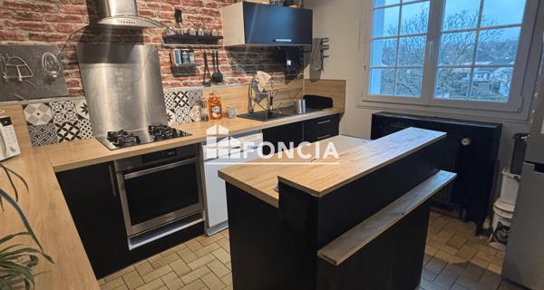 À vendre Maison 4 pièces 83 m² - Laval 53000
