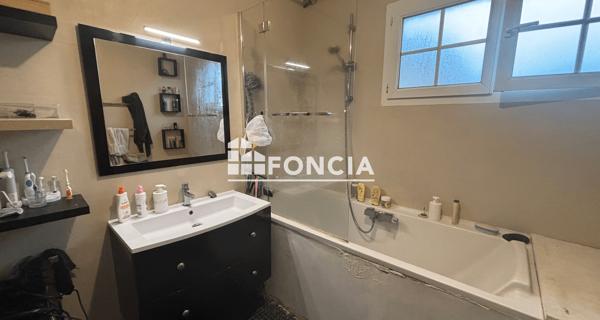 À vendre Maison 4 pièces 83 m² - Laval 53000