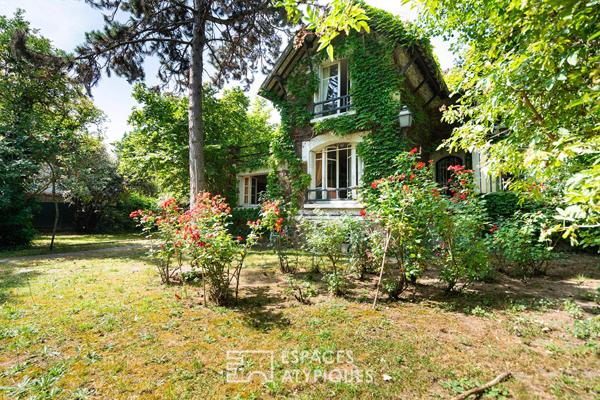 Maison de famille avec dépendance et ponton privé à Joinville le Pont
