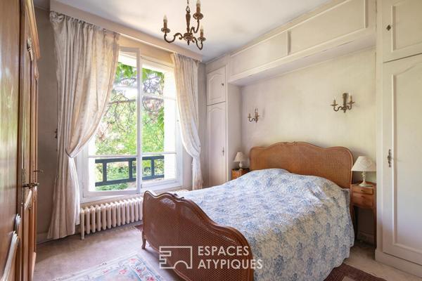 Maison de famille avec dépendance et ponton privé à Joinville le Pont