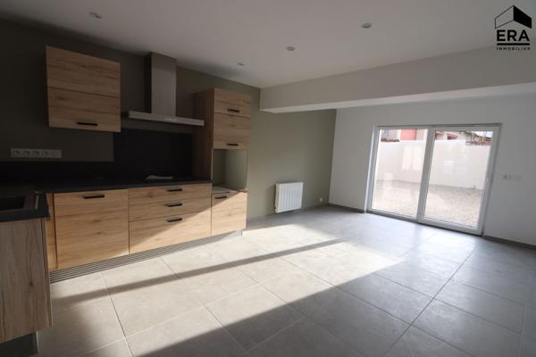 À louer - Maison rénovée -Centre d'Artenay, proche écoles et commerces