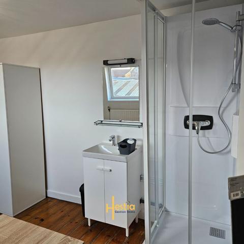 Chambre en colocation avec SDB privée dans belle maison - Tourcoing