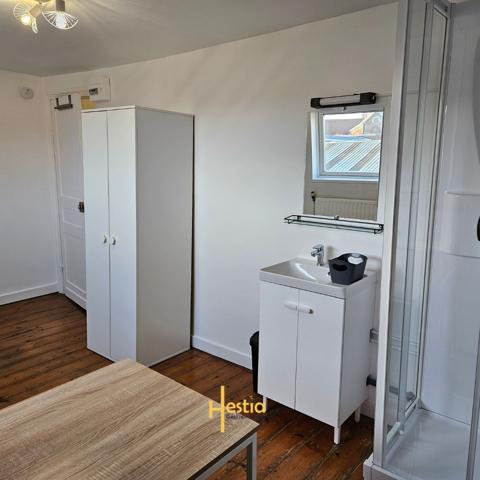Chambre en colocation avec SDB privée dans belle maison - Tourcoing