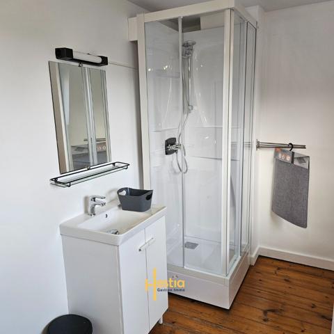 Chambre en colocation avec SDB privée dans belle maison - Tourcoing