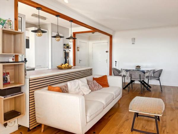 CORNICHE FLEURIE - 2 PIÈCES ENTIÈREMENT RÉNOVÉ AVEC TERRASSE ET VUE MER PANORAMIQUE - RÉSIDENCE FERMÉE AVEC PISCINE &  JARDIN  ? CALME ET SÉCURISÉE