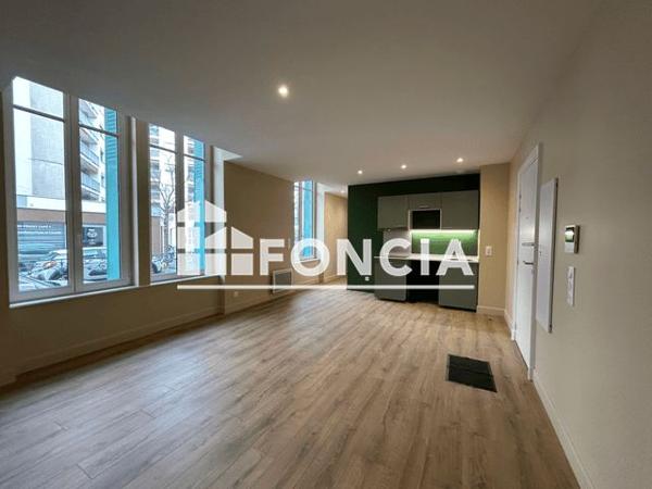 Location Appartement 2 pièces 45.08 m² - 4 RUE DE LA COMPAGNIE Vichy 03200