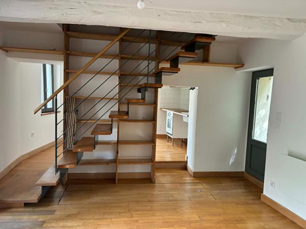 Maison de village à louer 49.74m² à Valbelle