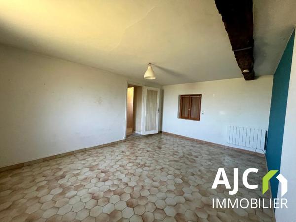 La Riche (37520) Ensemble immobilier à rénover avec dépendances