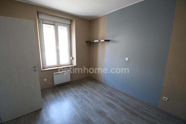 MAISON HERSERANGE 3 CHAMBRES - SALLE DE JEUX - 3 SALLES DE BAIN - GARAGE - TERRAIN - VUE GOLF