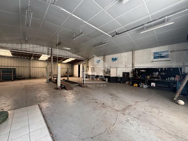 GARAGE / ENTREPOT 300m2