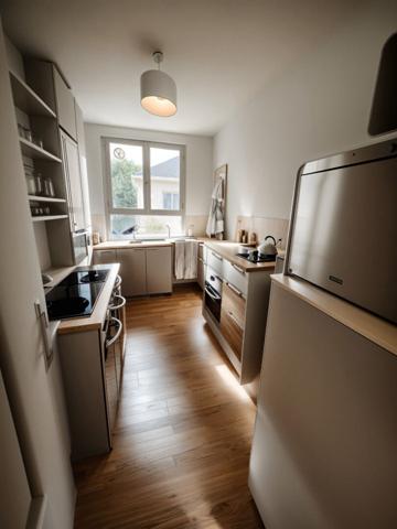 T3 dernier étage ST Felix avec cave et stationnement,  
Nantes 44000