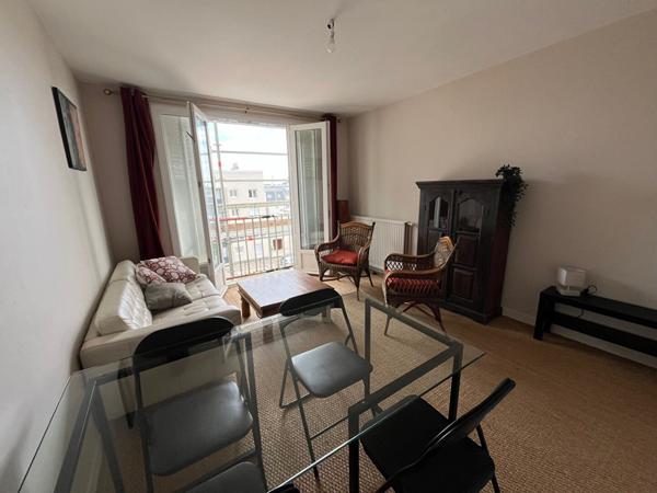 T3 dernier étage ST Felix avec cave et stationnement,  
Nantes 44000